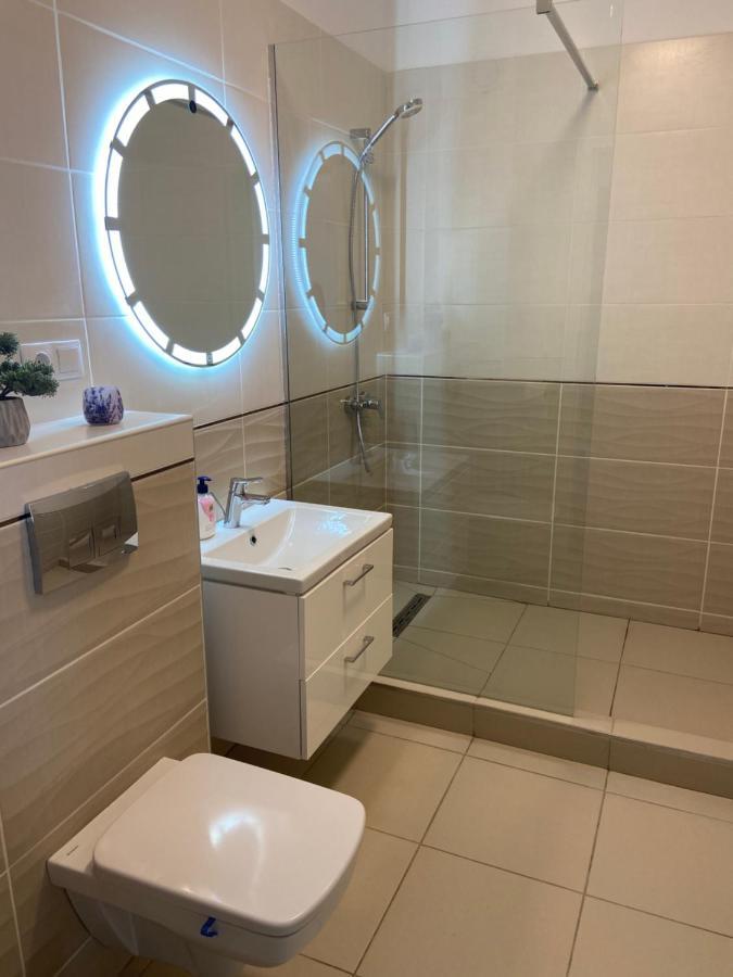 Focus Apartament Floresti  Bagian luar foto
