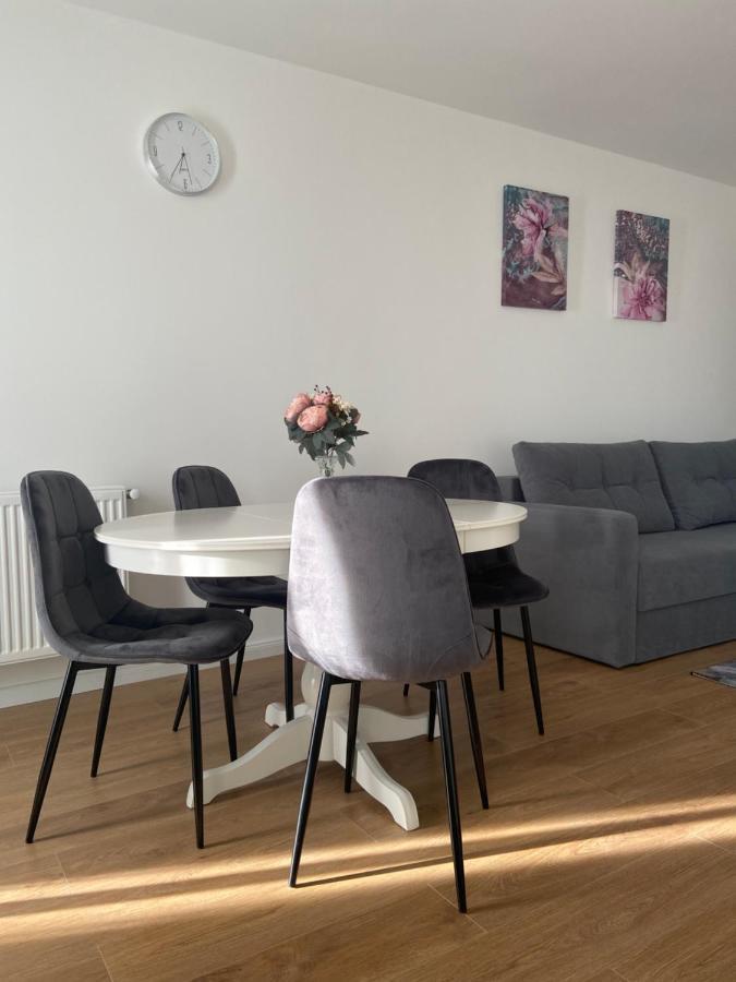 Focus Apartament Floresti  Bagian luar foto