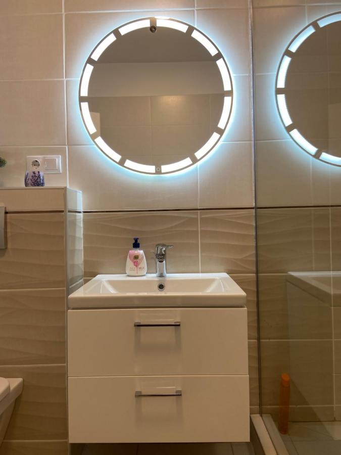 Focus Apartament Floresti  Bagian luar foto